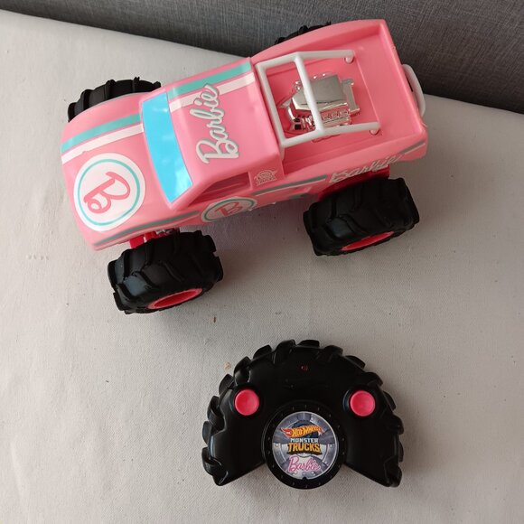 Hot Wheels Monster Trucks Barbie RC Remote Control Vehicle Pink Toy Car WORKS - Picture 3 of 10